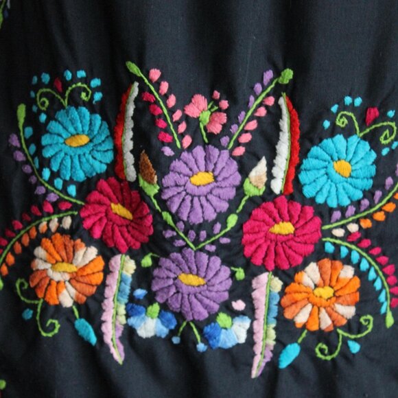 Vintage 1980s 1990s Dress, Volup Navy Blue Mexican Oaxaca Embroidered Floral - Picture 3 of 9